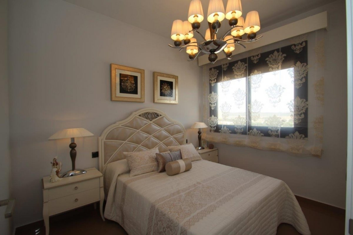 Se vende Villa - Chalet de 4 dormitorios en Costa Blanca, Alicante, España