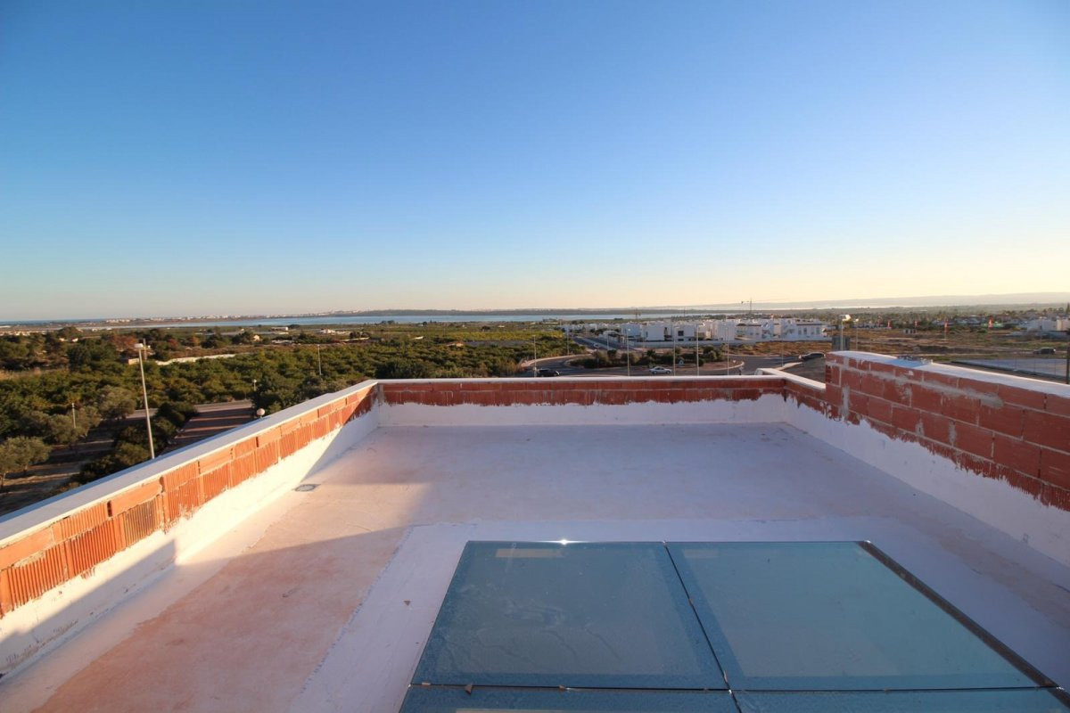 Se vende Villa - Chalet de 3 dormitorios en Costa Blanca, Alicante, España