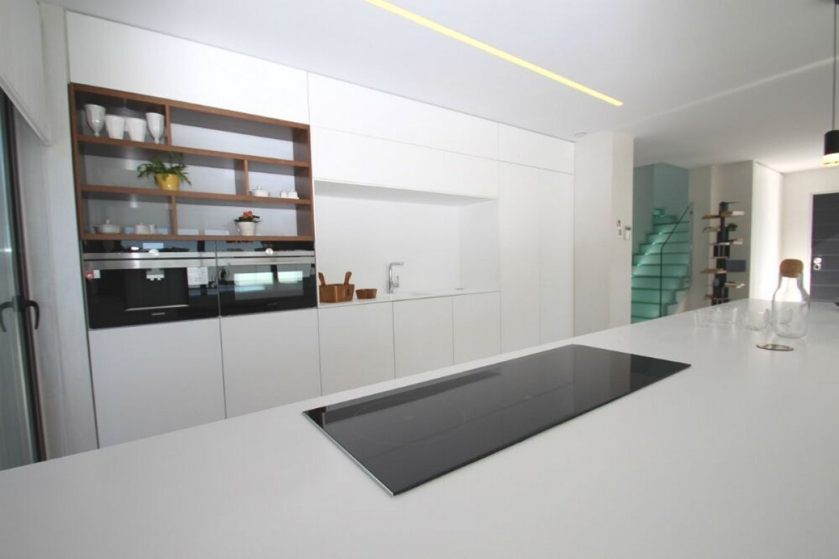 Se vende Villa - Chalet de 4 dormitorios en Costa Blanca, Alicante, España