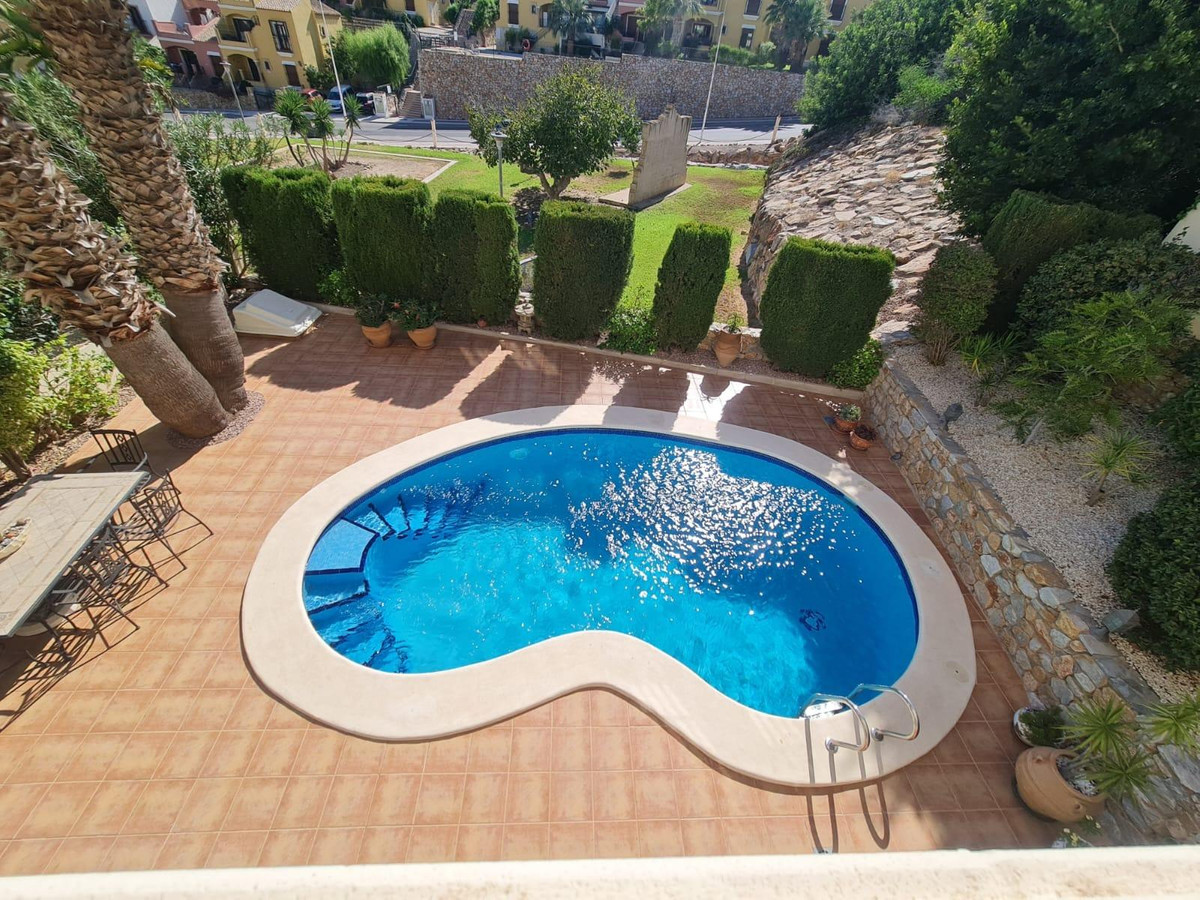 Se vende Villa - Chalet de 3 dormitorios en Costa Blanca, Alicante, España