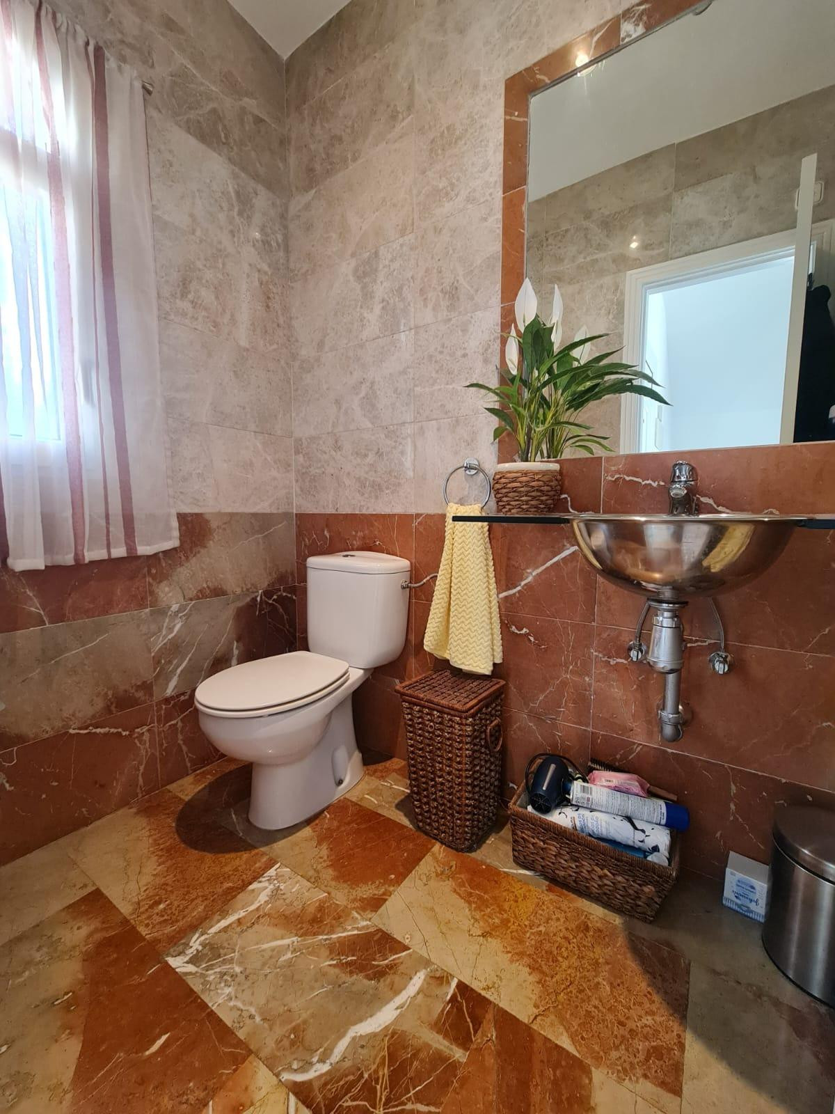 Se vende Villa - Chalet de 3 dormitorios en Costa Blanca, Alicante, España