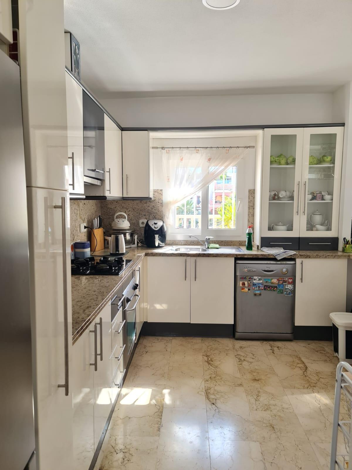 Se vende Villa - Chalet de 3 dormitorios en Costa Blanca, Alicante, España