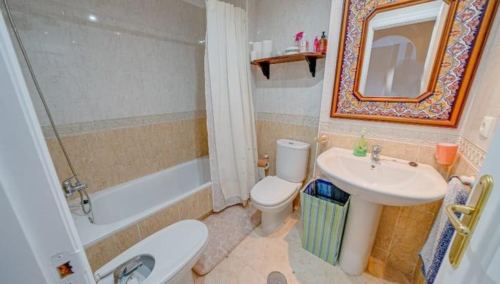 Se vende Apartamento Planta Media de 2 dormitorios en Costa Blanca, Alicante, España