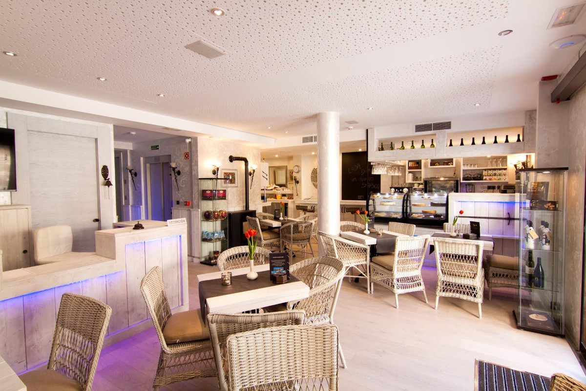 7 Bed Commercial unit for sale in Busot Costa Blanca, Alicante, Spain