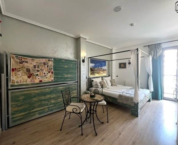 7 Bed Commercial unit for sale in Busot Costa Blanca, Alicante, Spain