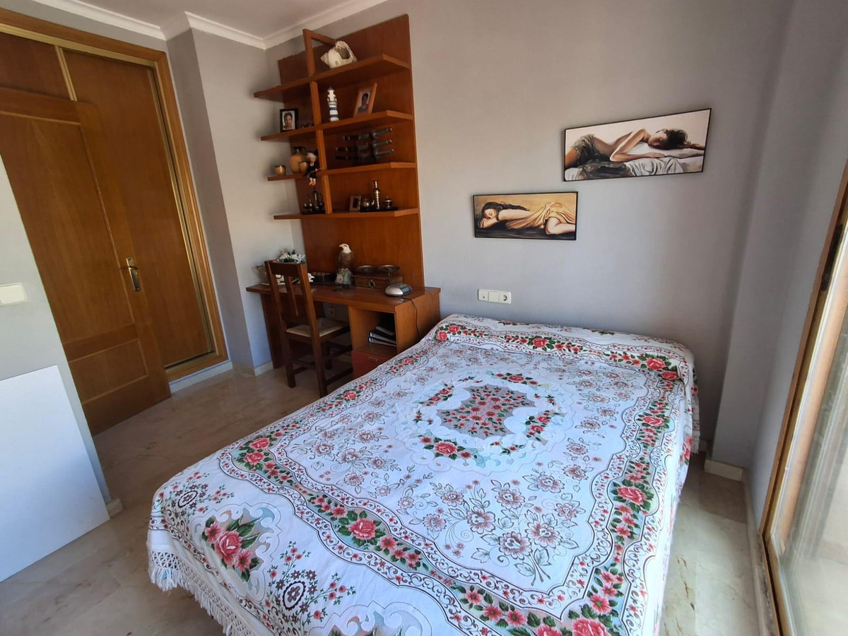 5 Bed Townhouse for sale in La Nucia Costa Blanca, Alicante, Spain