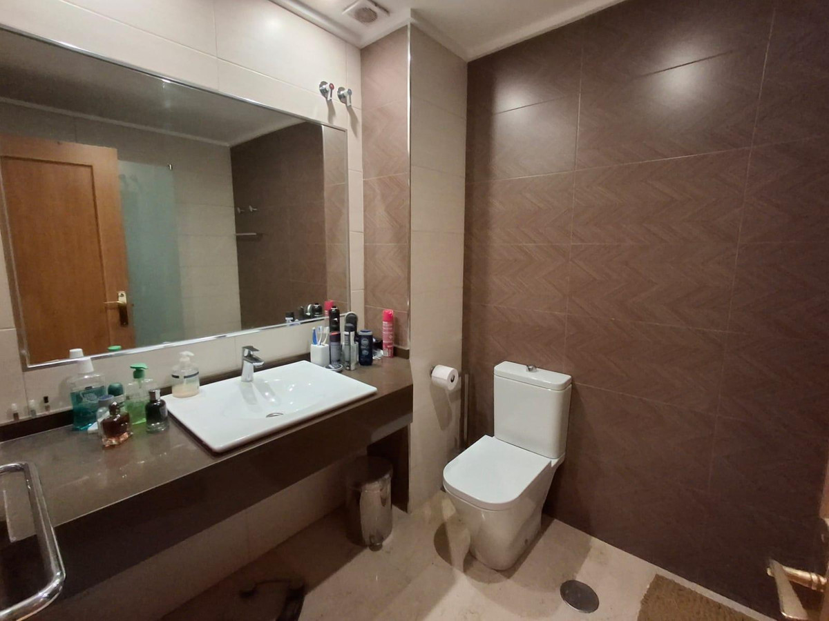 5 Bed Townhouse for sale in La Nucia Costa Blanca, Alicante, Spain