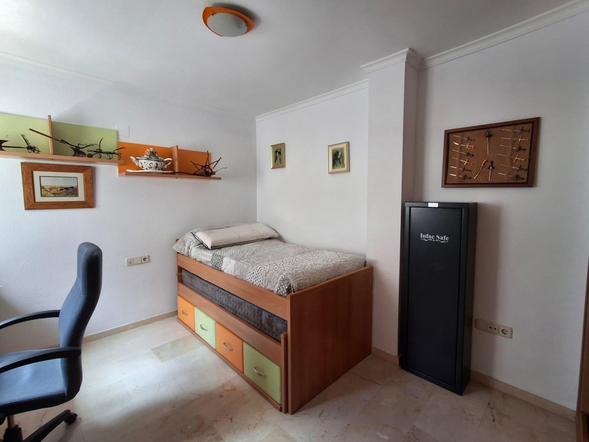 5 Bed Townhouse for sale in La Nucia Costa Blanca, Alicante, Spain