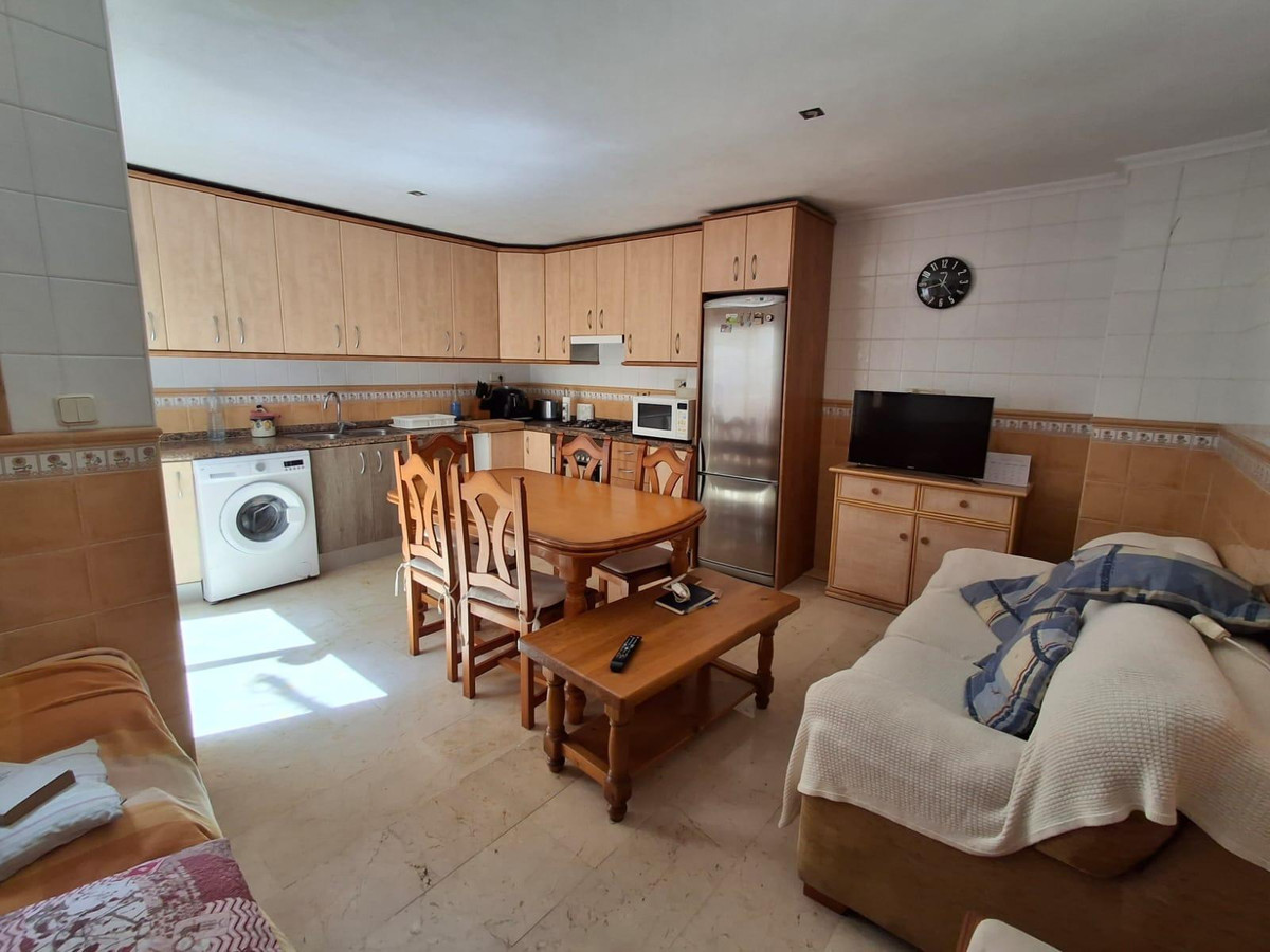 5 Bed Townhouse for sale in La Nucia Costa Blanca, Alicante, Spain