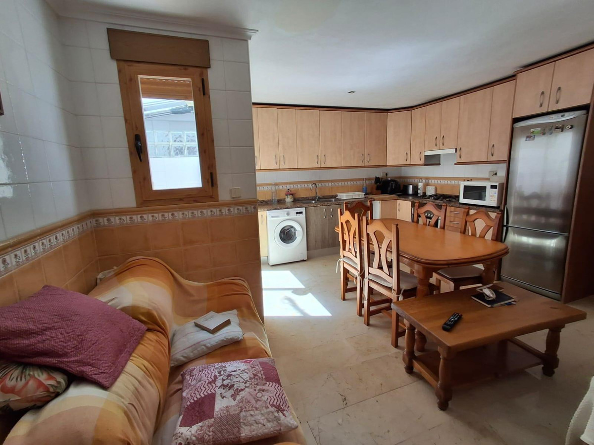 5 Bed Townhouse for sale in La Nucia Costa Blanca, Alicante, Spain