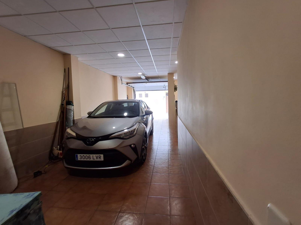 5 Bed Townhouse for sale in La Nucia Costa Blanca, Alicante, Spain