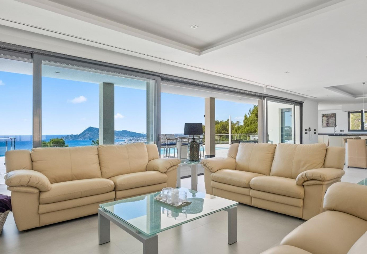 5 Bed Townhouse for sale in Altea Costa Blanca, Alicante, Spain