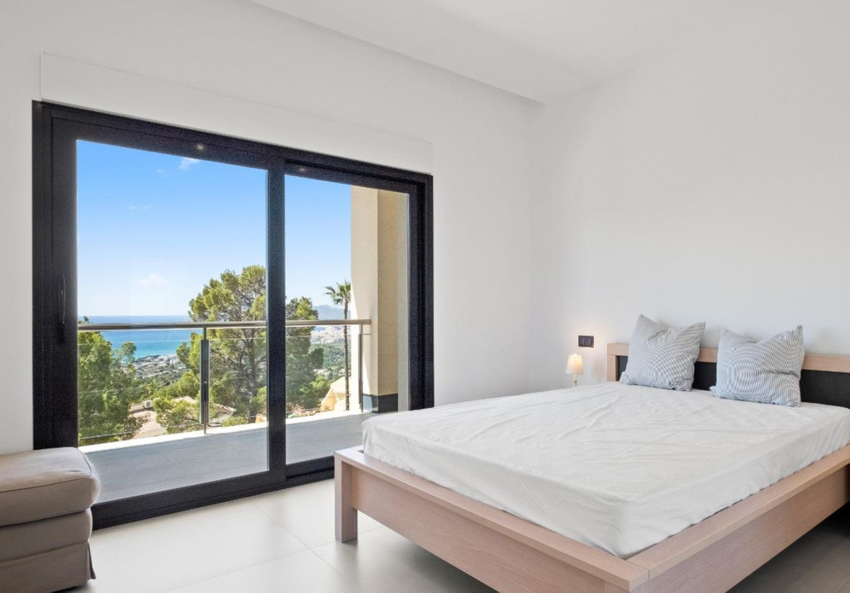 5 Bed Townhouse for sale in Altea Costa Blanca, Alicante, Spain
