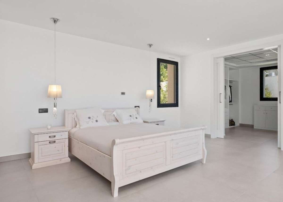 5 Bed Townhouse for sale in Altea Costa Blanca, Alicante, Spain