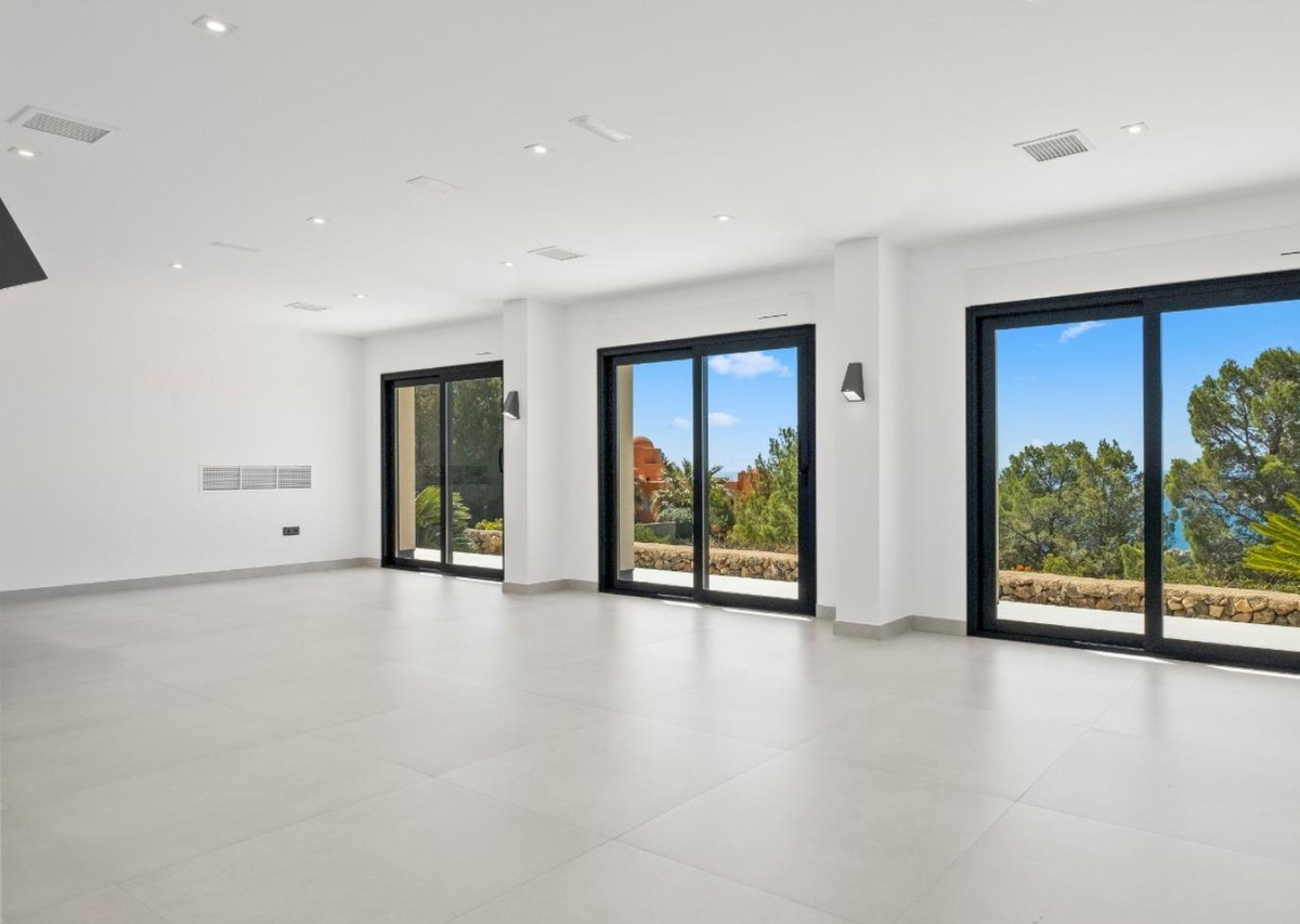 5 Bed Townhouse for sale in Altea Costa Blanca, Alicante, Spain