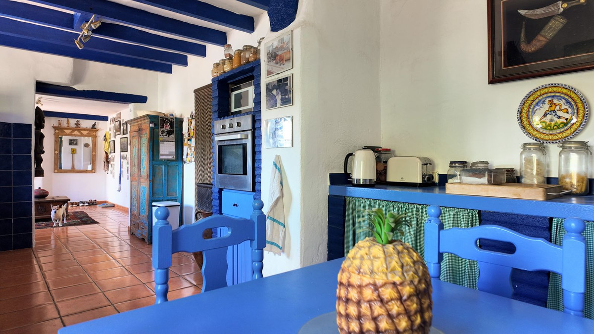 Se vende Finca - Cortijo de 5 dormitorios en Costa Del Sol, Málaga, España