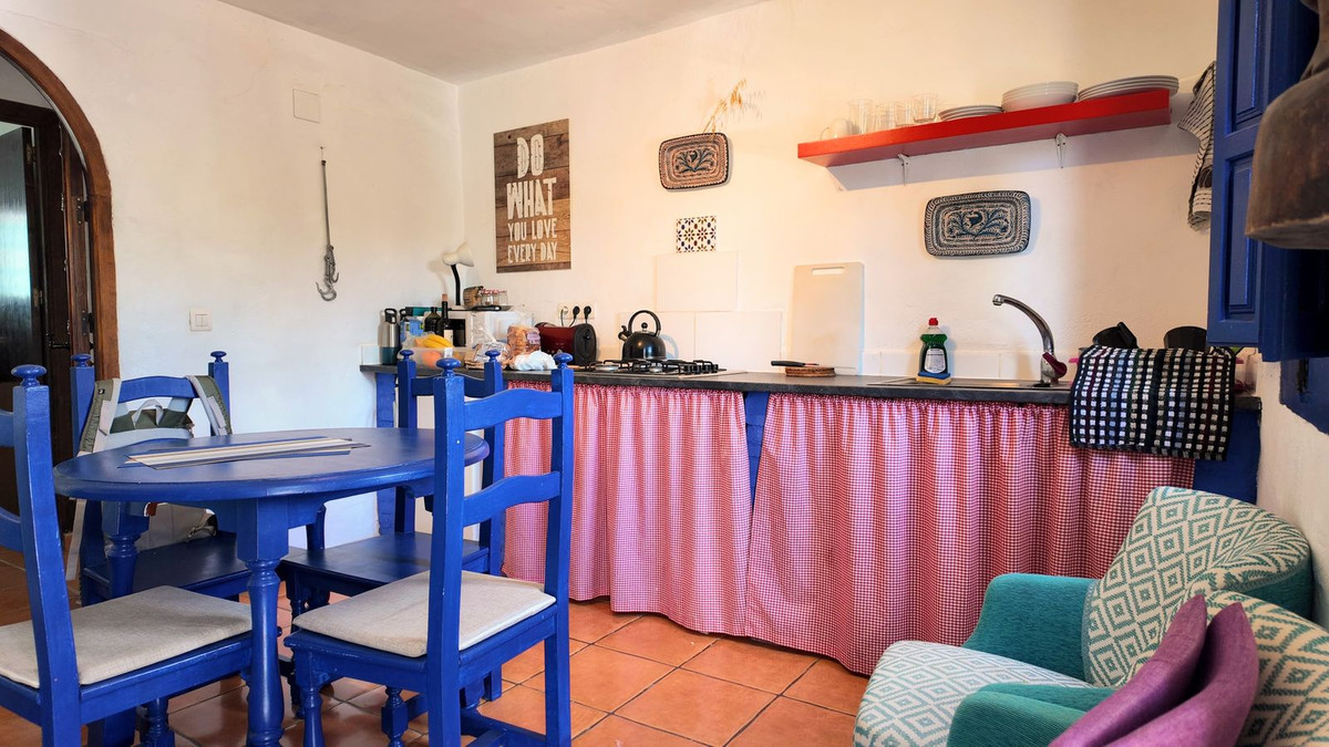 Se vende Finca - Cortijo de 5 dormitorios en Costa Del Sol, Málaga, España