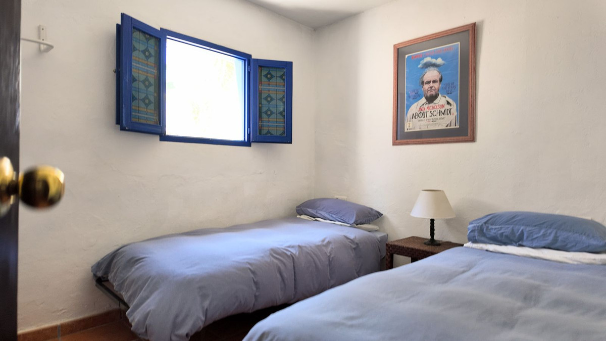 Se vende Finca - Cortijo de 5 dormitorios en Costa Del Sol, Málaga, España