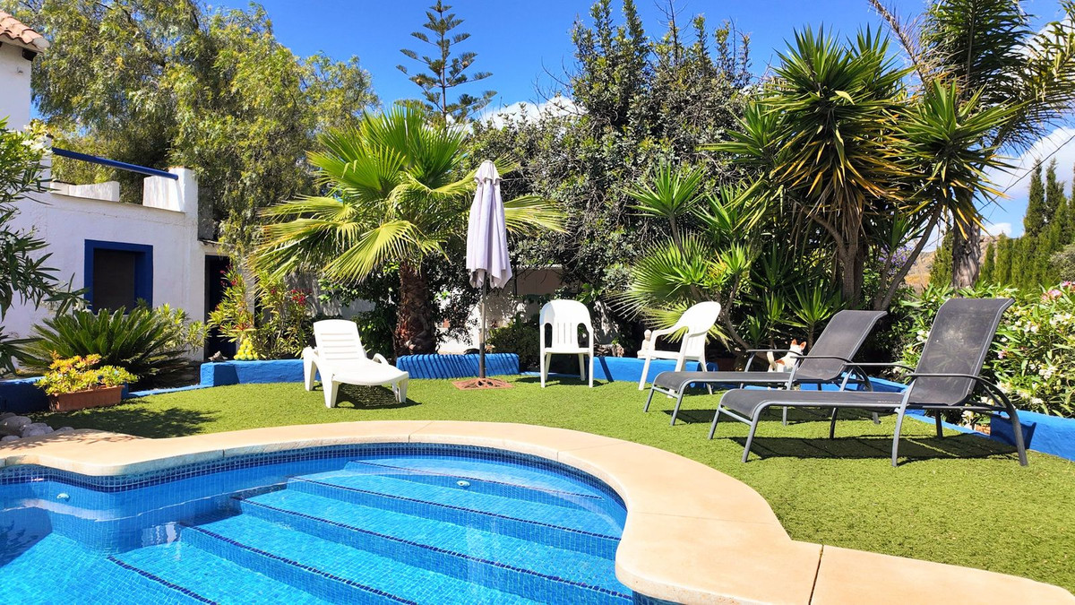 Se vende Finca - Cortijo de 5 dormitorios en Costa Del Sol, Málaga, España
