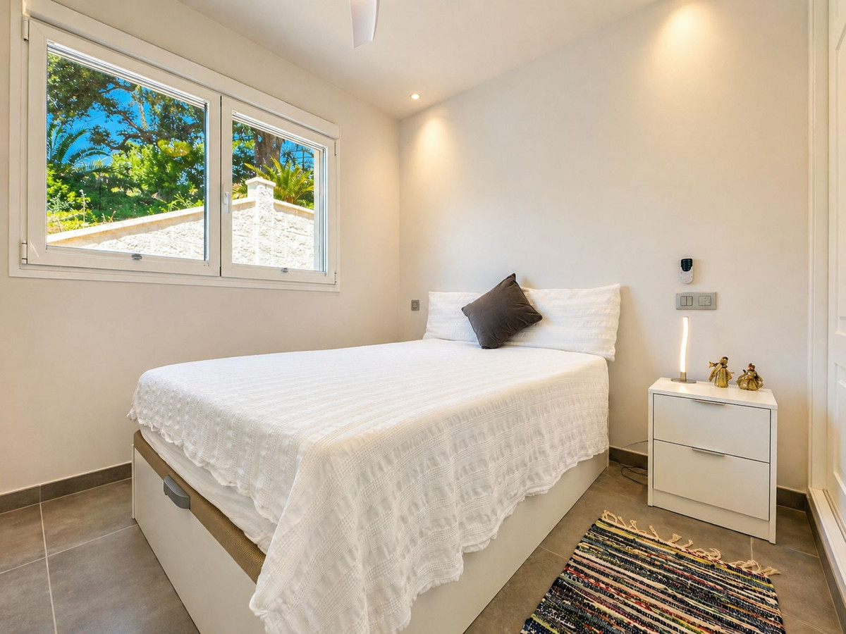 Se vende Villa - Chalet de 4 dormitorios en Costa Del Sol, Málaga, España