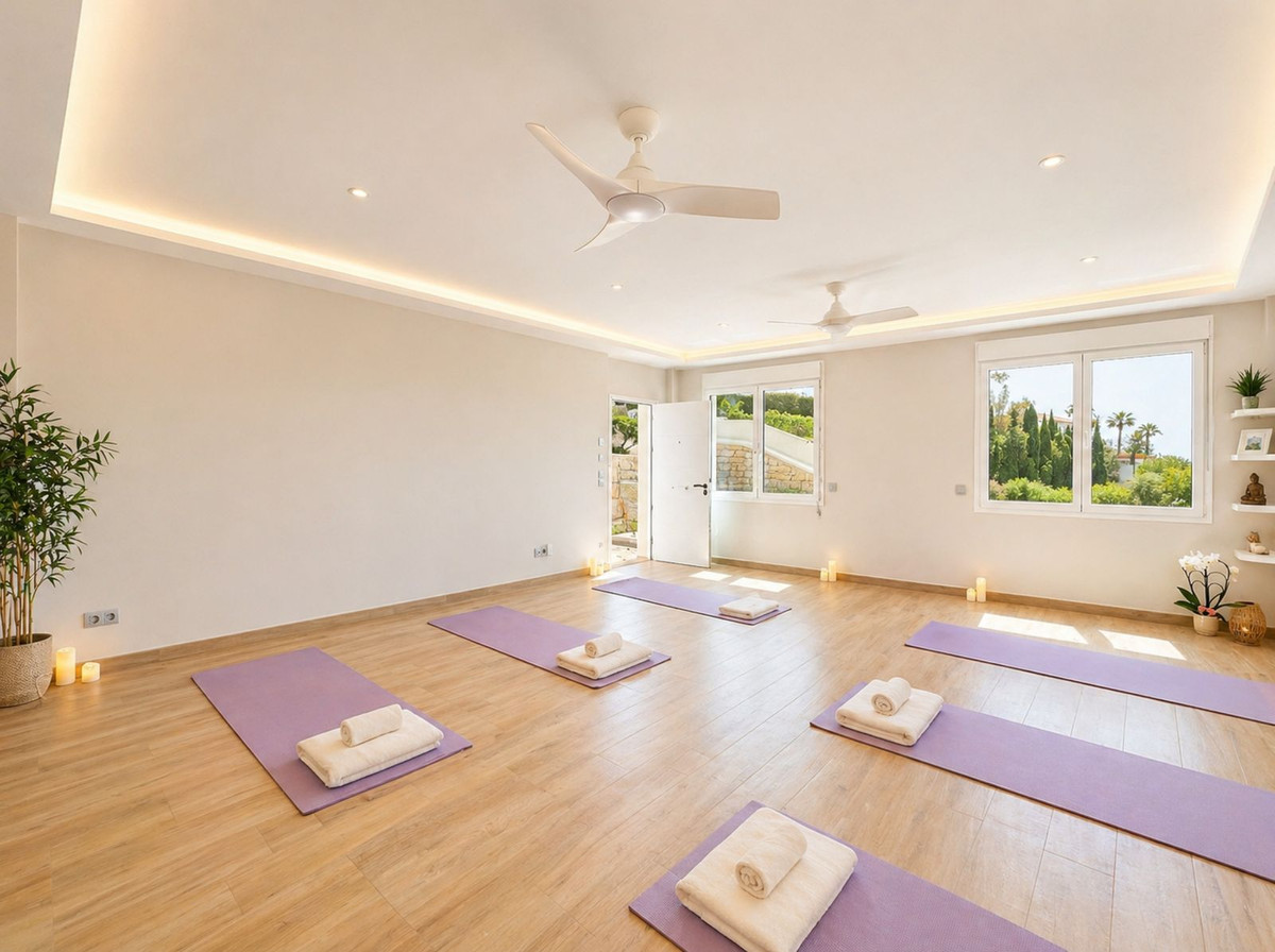 Se vende Villa - Chalet de 4 dormitorios en Costa Del Sol, Málaga, España