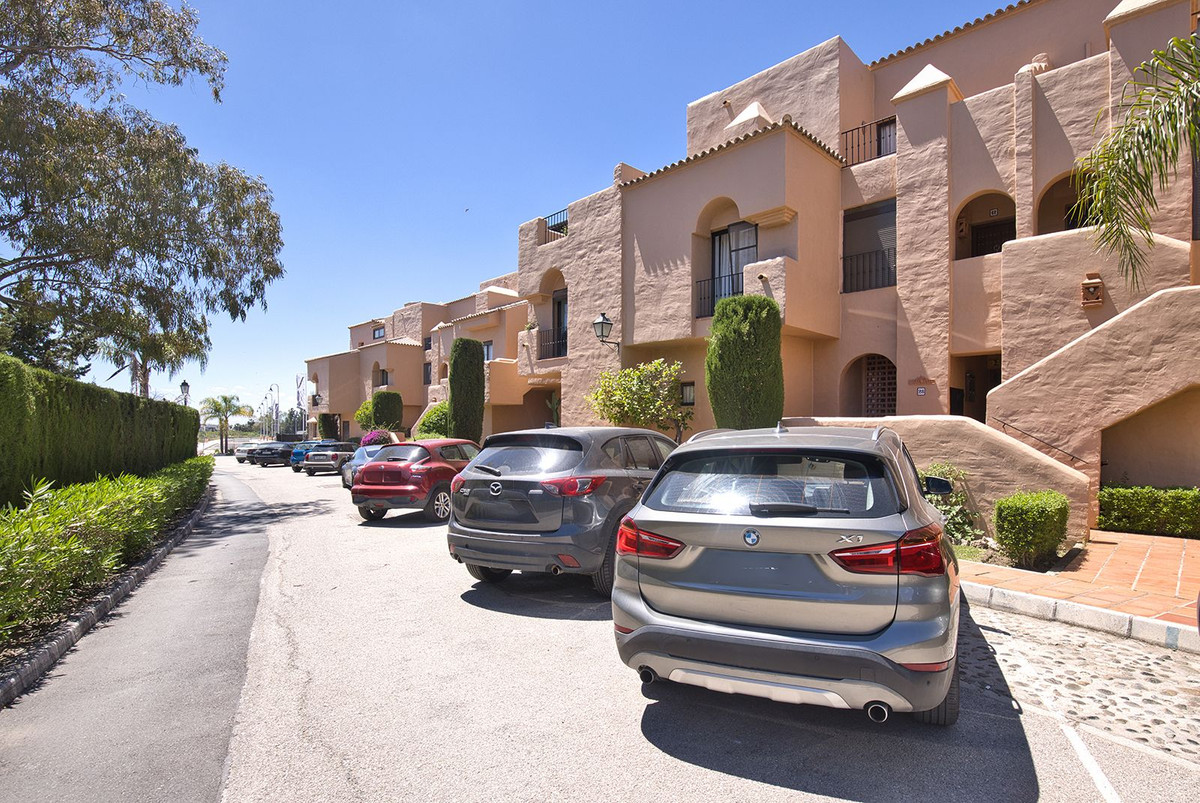 Se vende Apartamento Planta Baja de 2 dormitorios en Costa Del Sol, Málaga, España