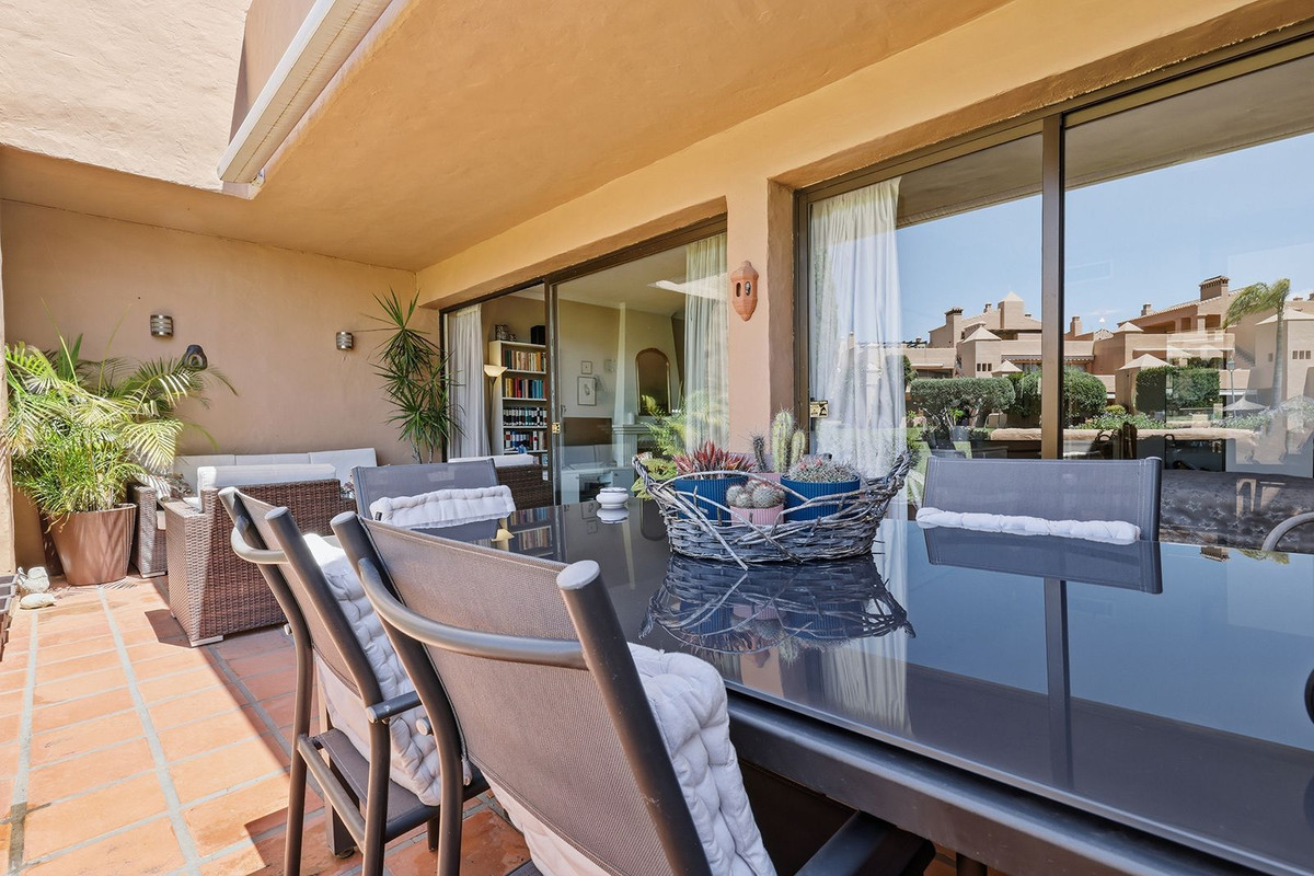Se vende Apartamento Planta Baja de 2 dormitorios en Costa Del Sol, Málaga, España