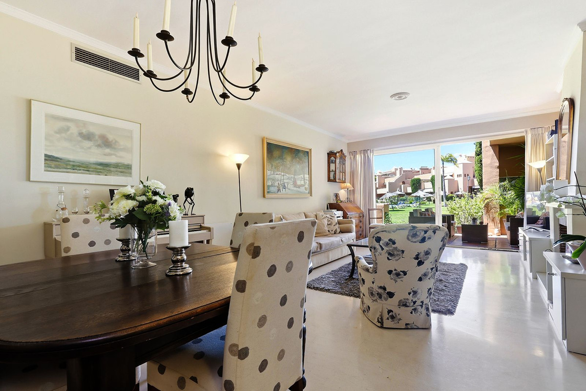 Se vende Apartamento Planta Baja de 2 dormitorios en Costa Del Sol, Málaga, España