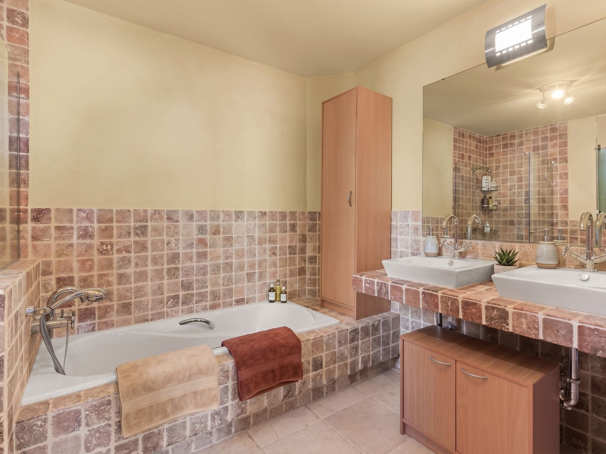 3 Bed Apartment for sale in Los Flamingos Costa Del Sol, Málaga, Spain