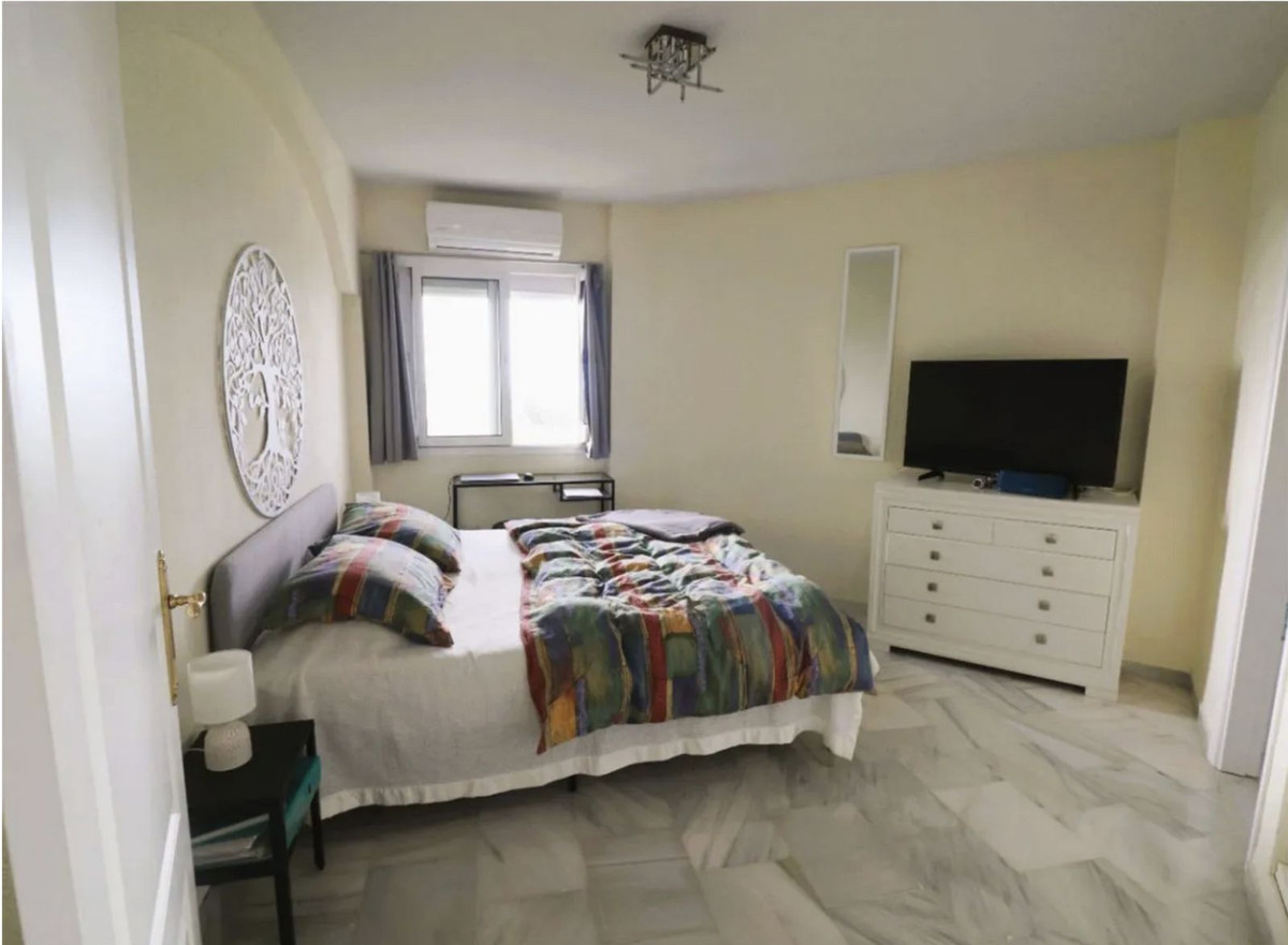 3 Bed Apartment for sale in Calahonda Costa Del Sol, Málaga, Spain