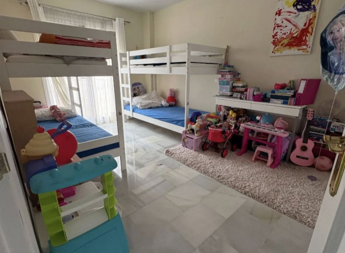 3 Bed Apartment for sale in Calahonda Costa Del Sol, Málaga, Spain