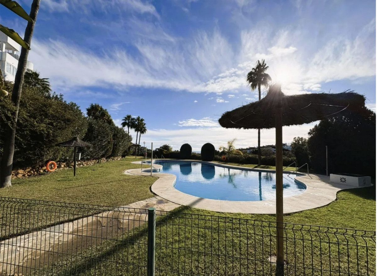 3 Bed Apartment for sale in Calahonda Costa Del Sol, Málaga, Spain