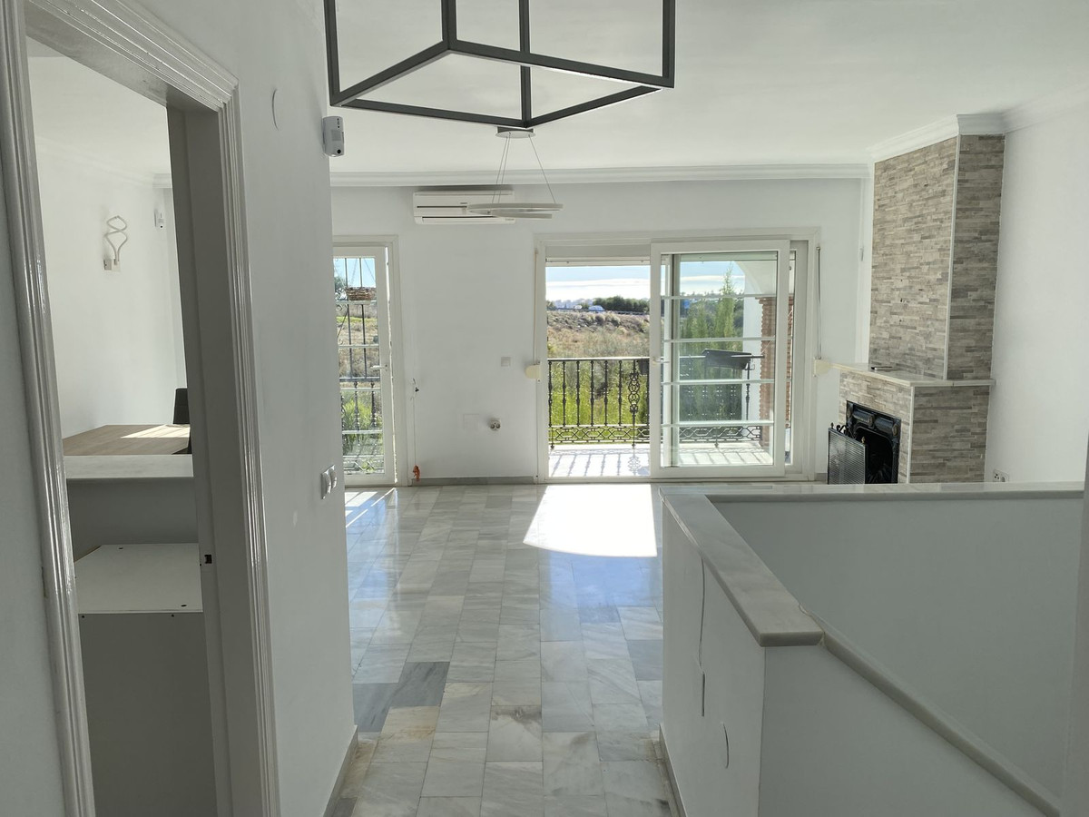 3 Bed Apartment for sale in Mijas Costa Del Sol, Málaga, Spain