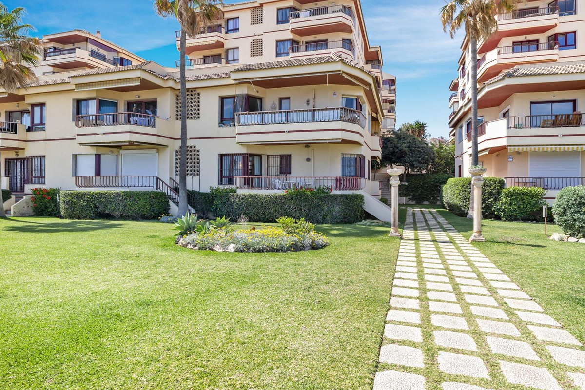 2 Bed Apartment for sale in Riviera Del Sol Costa Del Sol, Málaga, Spain