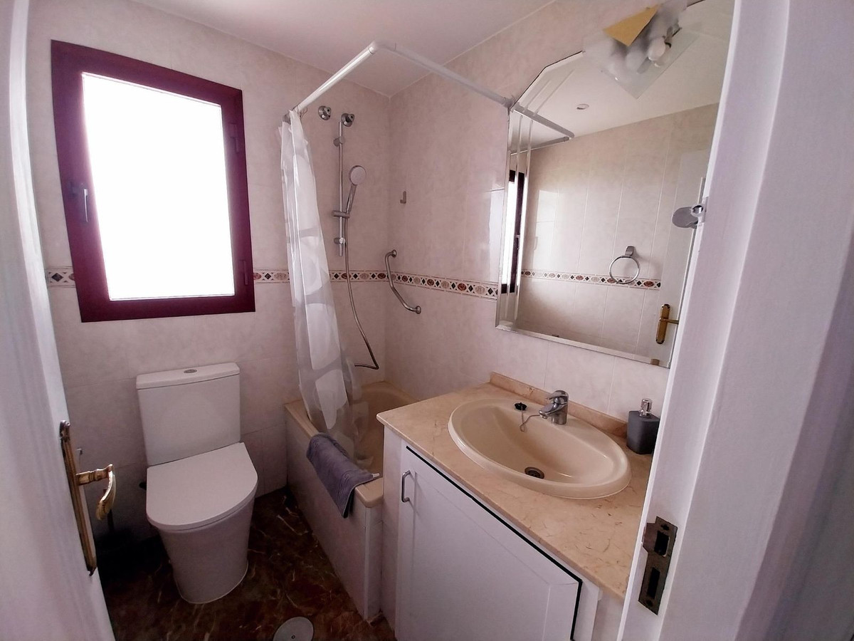 2 Bed Apartment for sale in Riviera Del Sol Costa Del Sol, Málaga, Spain