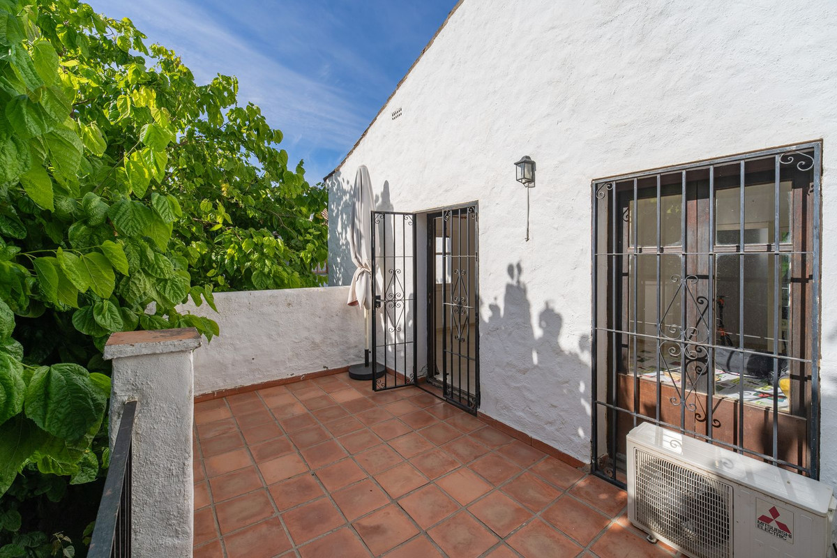 2 Bed Apartment for sale in Benamara Costa Del Sol, Málaga, Spain