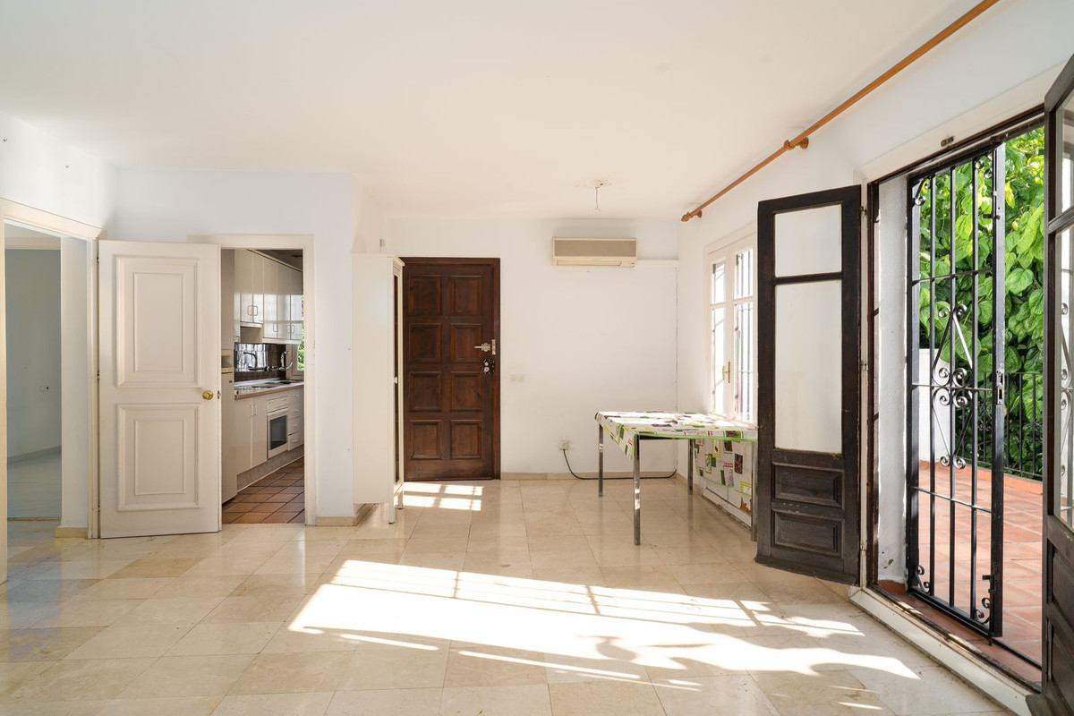 2 Bed Apartment for sale in Benamara Costa Del Sol, Málaga, Spain