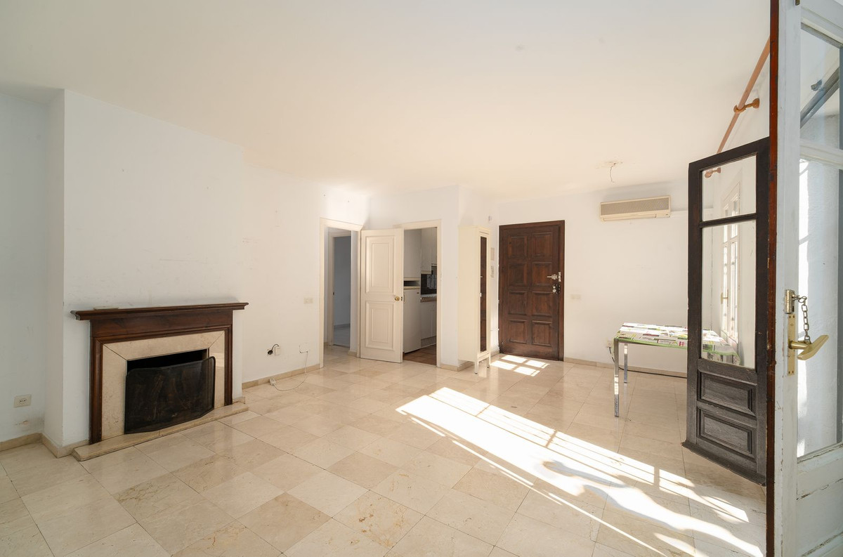 2 Bed Apartment for sale in Benamara Costa Del Sol, Málaga, Spain
