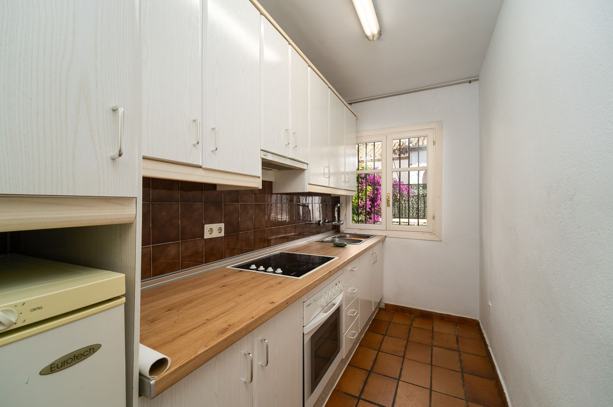 2 Bed Apartment for sale in Benamara Costa Del Sol, Málaga, Spain