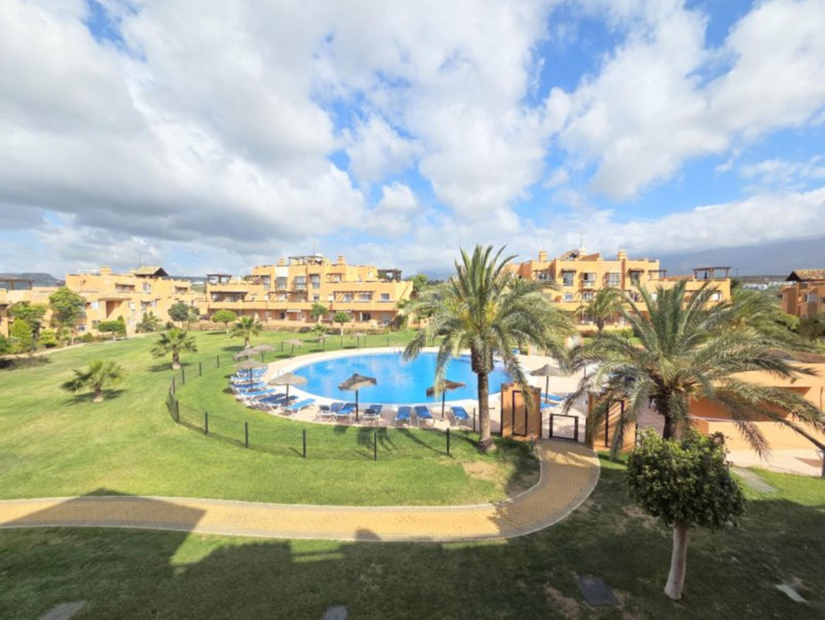 Se vende Apartamento Planta Media de 2 dormitorios en Costa Del Sol, Málaga, España
