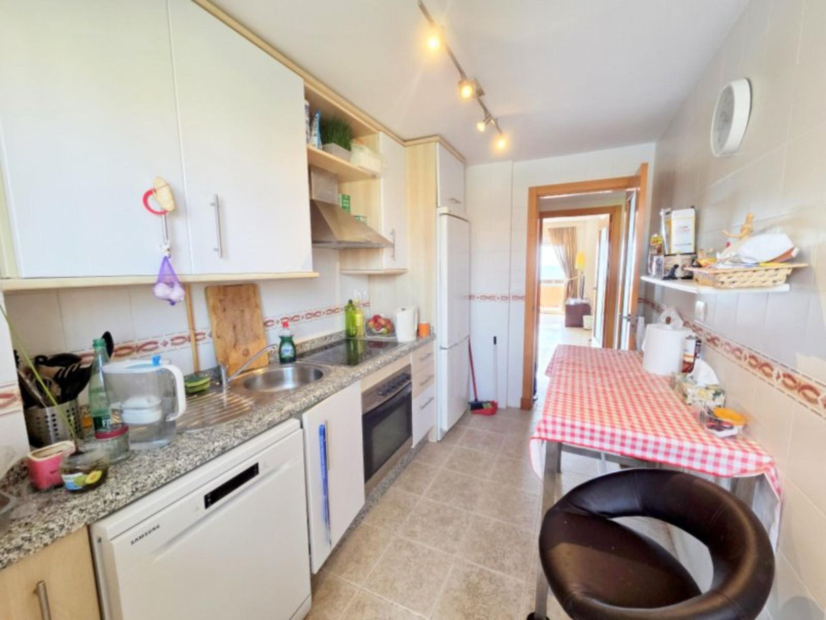Se vende Apartamento Planta Media de 2 dormitorios en Costa Del Sol, Málaga, España