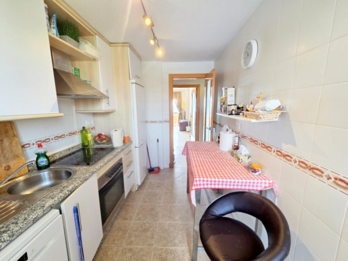 Se vende Apartamento Planta Media de 2 dormitorios en Costa Del Sol, Málaga, España