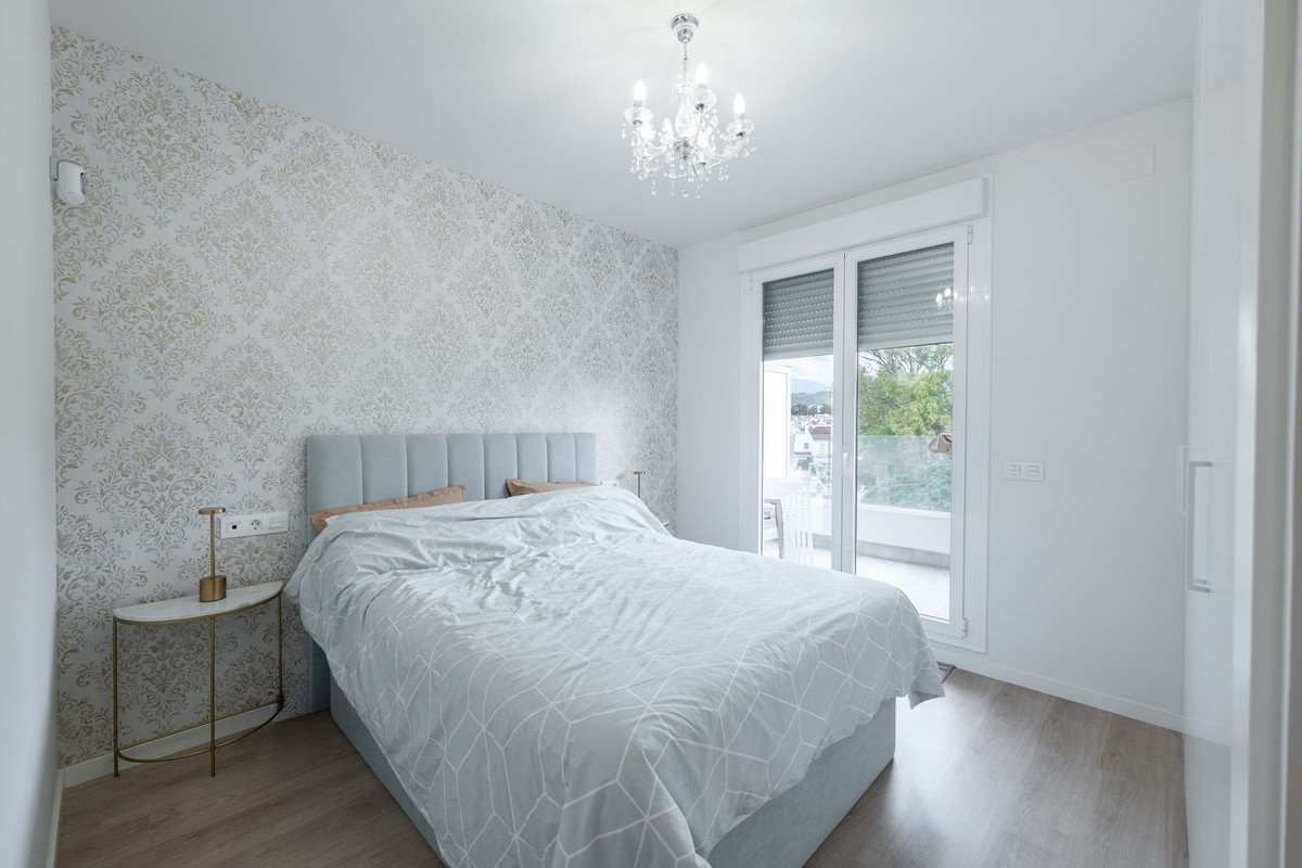 Se vende Apartamento Planta Media de 2 dormitorios en Costa Del Sol, Málaga, España