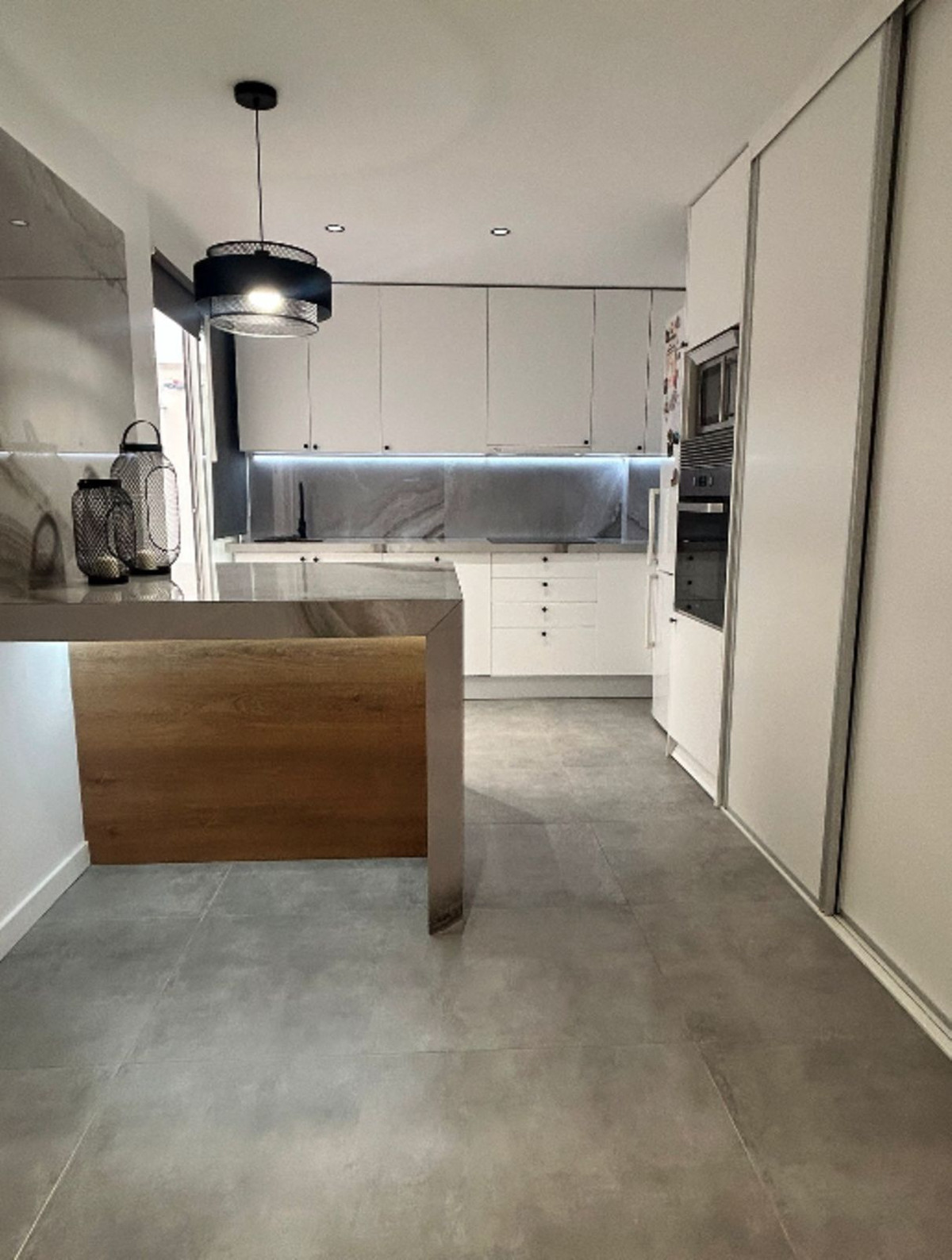 4 Bed Apartment for sale in Casares Playa Costa Del Sol, Málaga, Spain