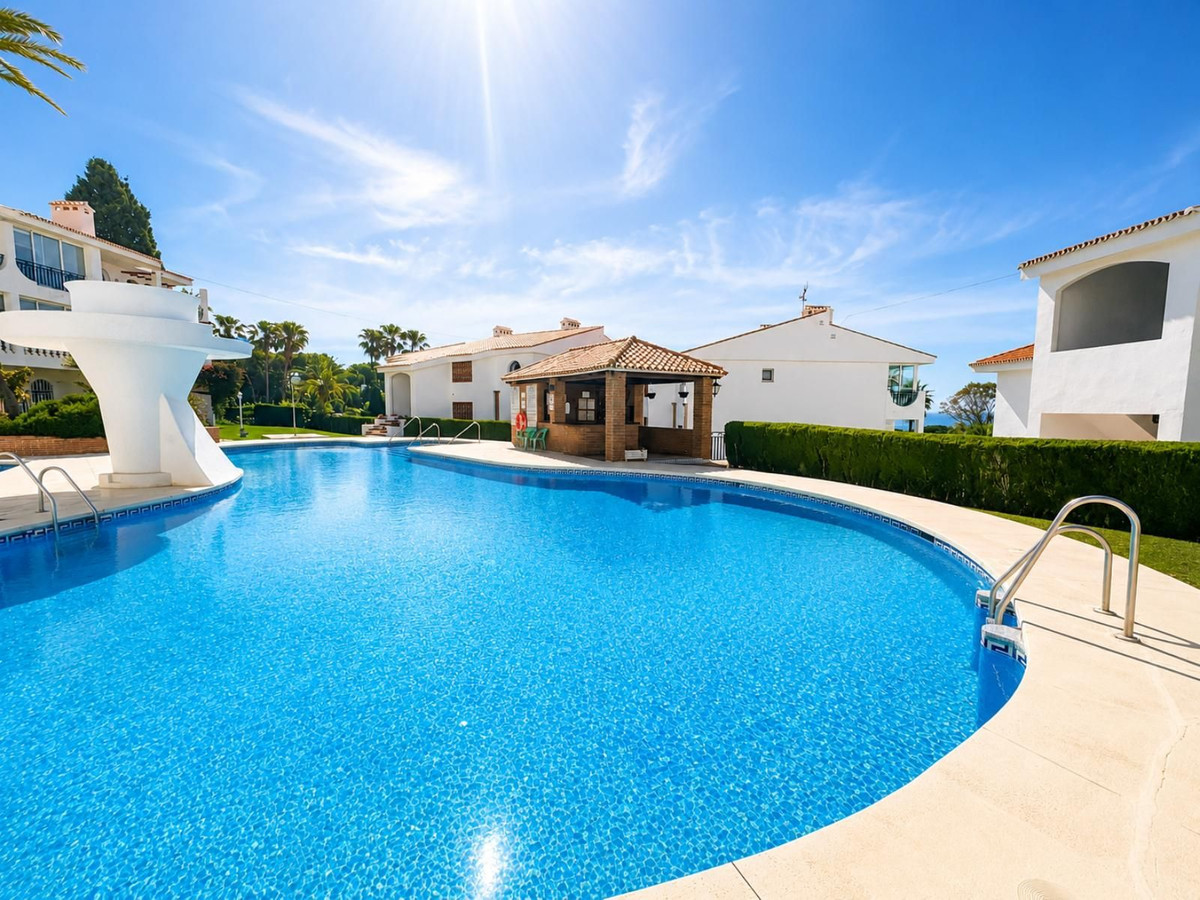 2 Bed Apartment for sale in Miraflores Costa Del Sol, Málaga, Spain