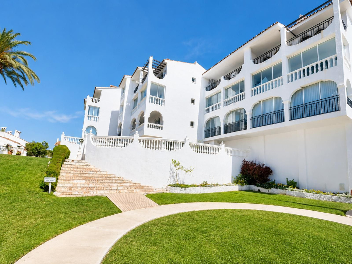 2 Bed Apartment for sale in Miraflores Costa Del Sol, Málaga, Spain