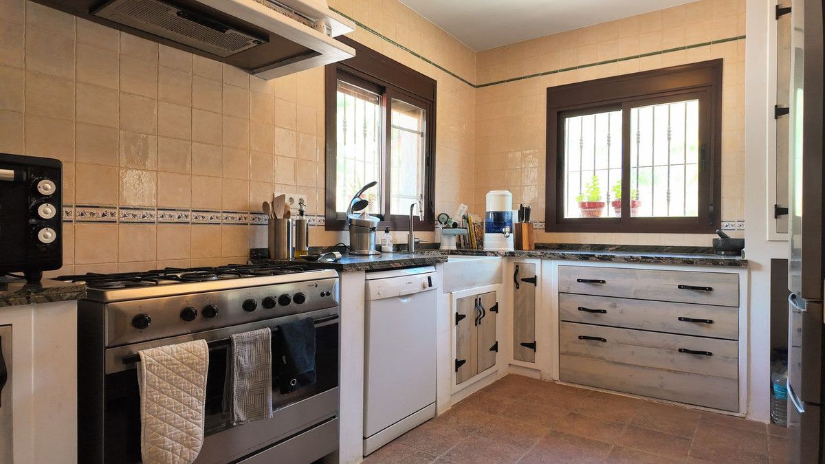 Se vende Villa - Chalet de 3 dormitorios en Costa Del Sol, Málaga, España