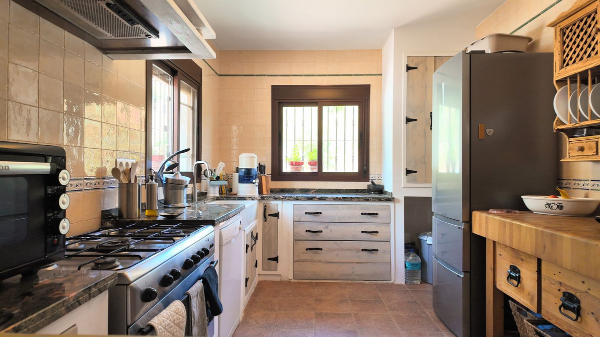 Se vende Villa - Chalet de 3 dormitorios en Costa Del Sol, Málaga, España