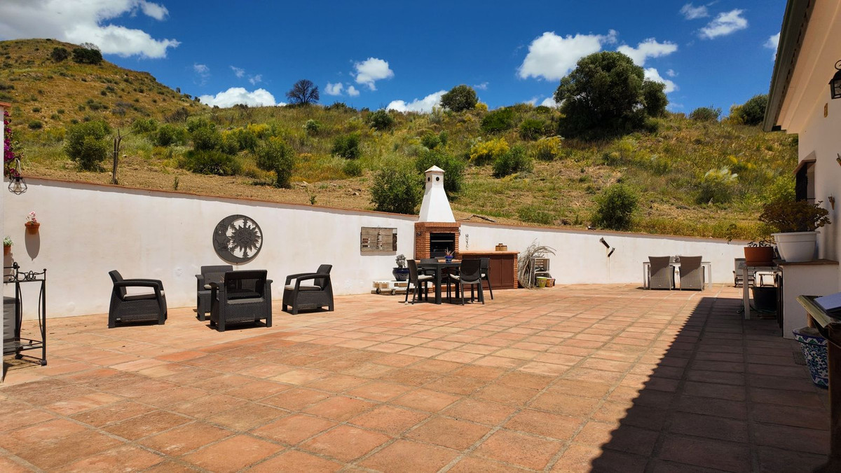 Se vende Villa - Chalet de 3 dormitorios en Costa Del Sol, Málaga, España
