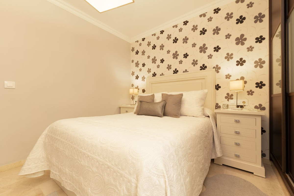 Se vende Apartamento Planta Media de 2 dormitorios en Costa Del Sol, Málaga, España